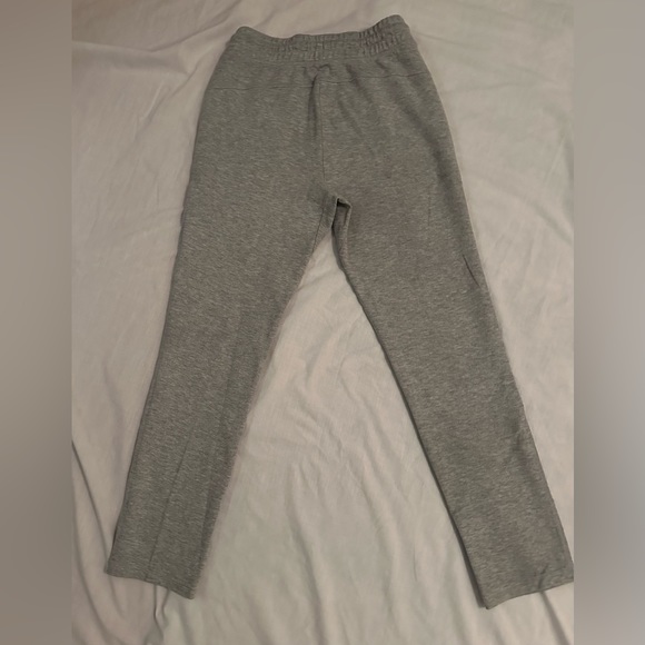 ⭐️⭐️⭐️Gap Fit Boys Gray Sweatpants / Joggers XXL (14-16) - Picture 3 of 3
